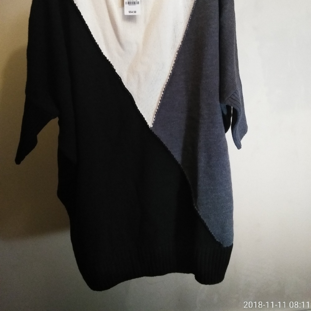 Style & CO Women's 3/4 Sleeve Tunic - Picture 2 of 4
